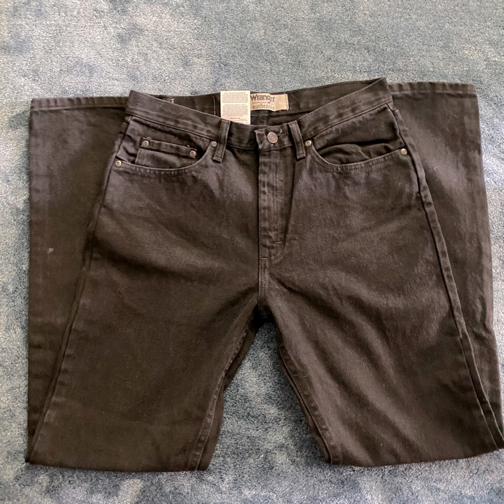 Wrangler black denim jeans. New with tags. 32 x 32.